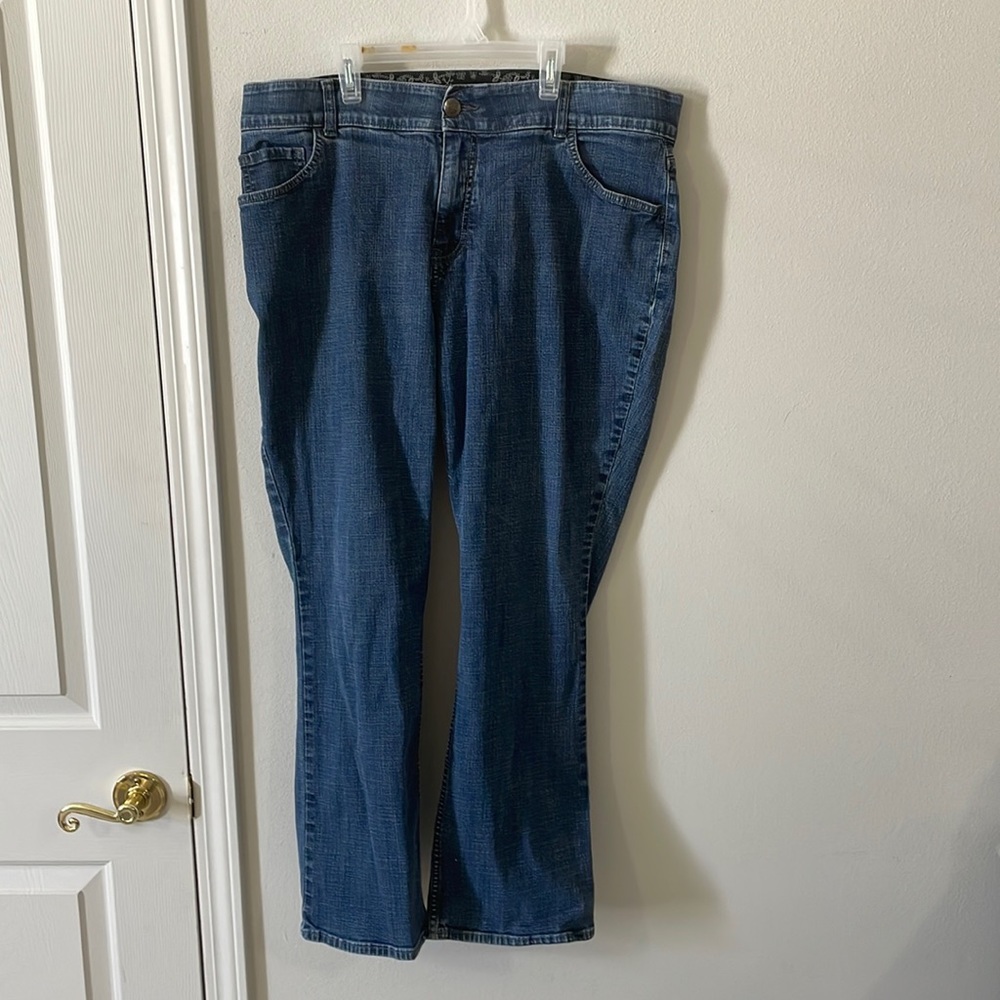 18W Midrise Bootcut Jeans